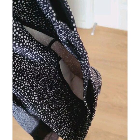 Lululemon Pace Rival Crop Freckle Flower Black White Leggings Size 2 - Picture 12 of 16